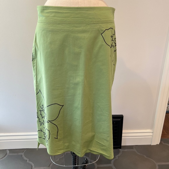 Lole floral  lined asymetrical green skirt - Picture 1 of 8